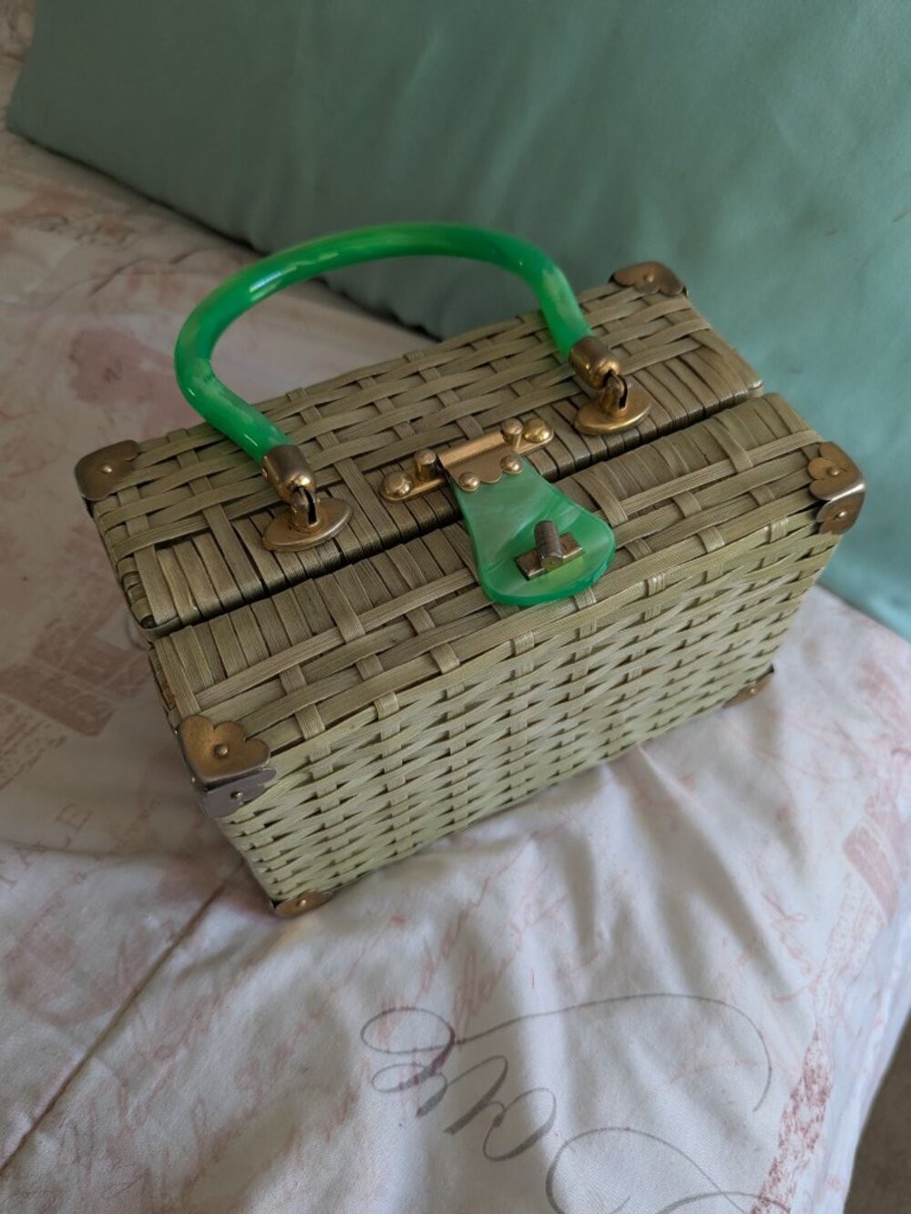 Vintage Stylecraft Box Purse Lucite latch And Handle 1950's-60's Moss Green - Picture 7 of 11